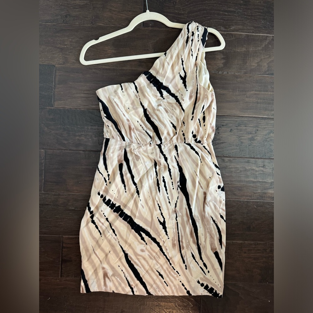 100% Silk Central Park West Revolve dress - Picture 2 of 10